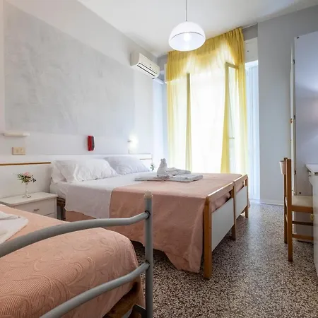 Szálloda Giumer Rimini